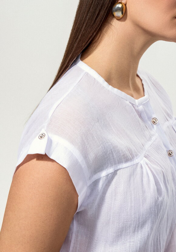 Блуза с коротким рукавом и карманом на груди шир.  580, рис. 6