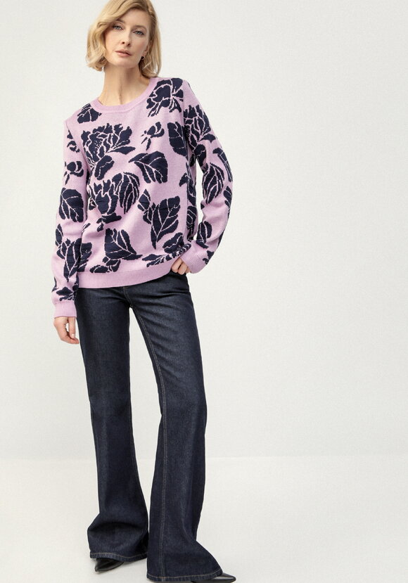 Джемпер с цветочно-лиственным принтом шир.  580, рис. 16