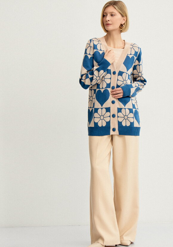 Кардиган прямой на пуговицах с рисунком шир.  580, рис. 10