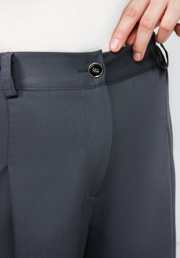 Брюки из костюмной ткани свободного кроя шир.  580, рис. 12