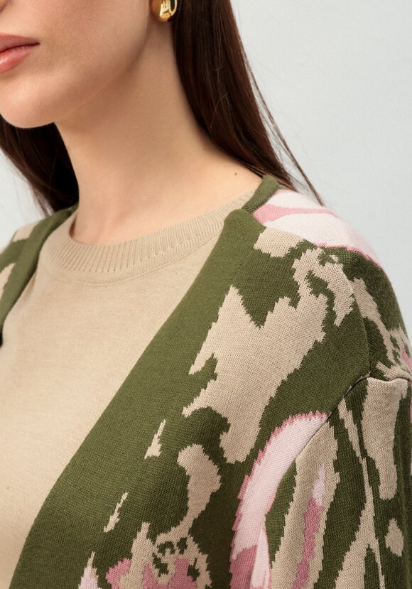 Кардиган с цветочным дизайном шир.  580, рис. 6