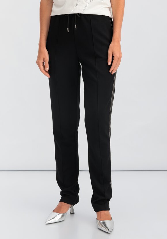 Брюки на резинке с лампасами и стрелками шир.  580, рис. 1