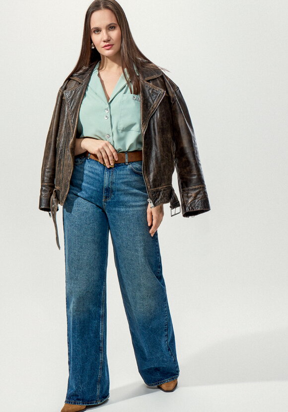 Блуза с однобортным воротником шир.  580, рис. 16