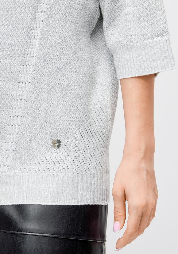 Джемпер с лентами на шее сзади шир.  580, рис. 34