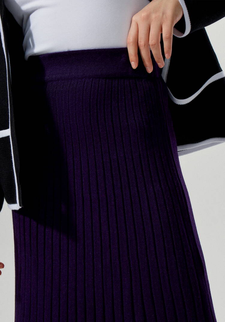 Юбка-плиссе на резинке ниже колена шир.  750, рис. 22