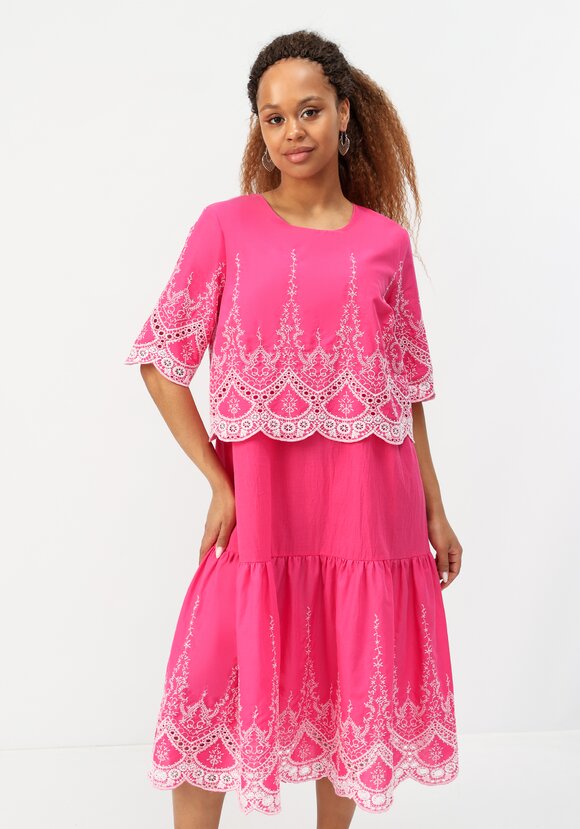 Платье свободного кроя с вышивкой шир.  580, рис. 42