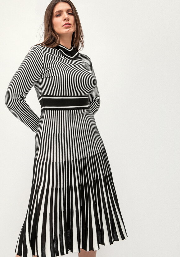 Платье Сокровище Сахары шир.  580, рис. 10