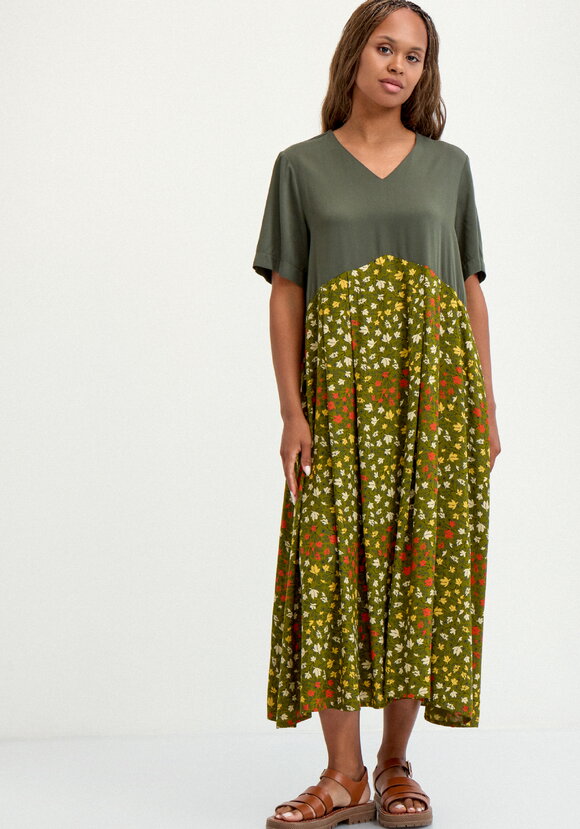 Платье  из комбинированной ткани с принтом шир.  580, рис. 4