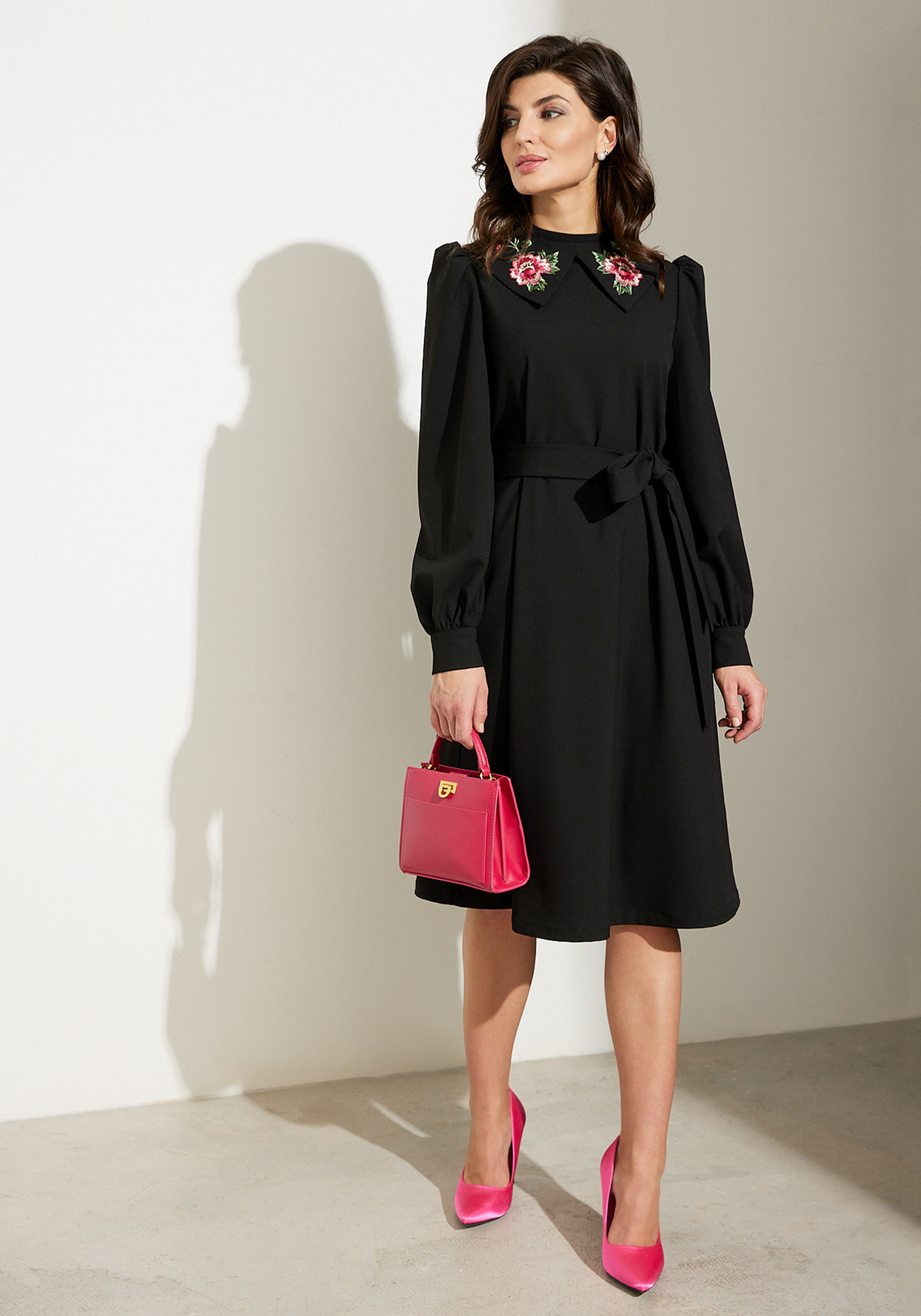 Платье со съёмным воротником и поясом Vivienne Mare, цвет черный, размер 42 - фото 1