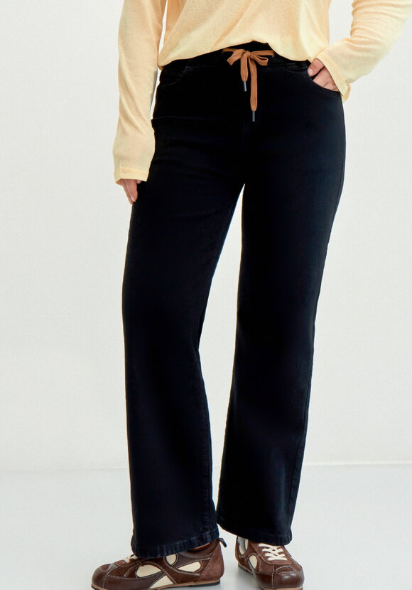 Джинсы утеплённые, широкие шир.  580, рис. 2