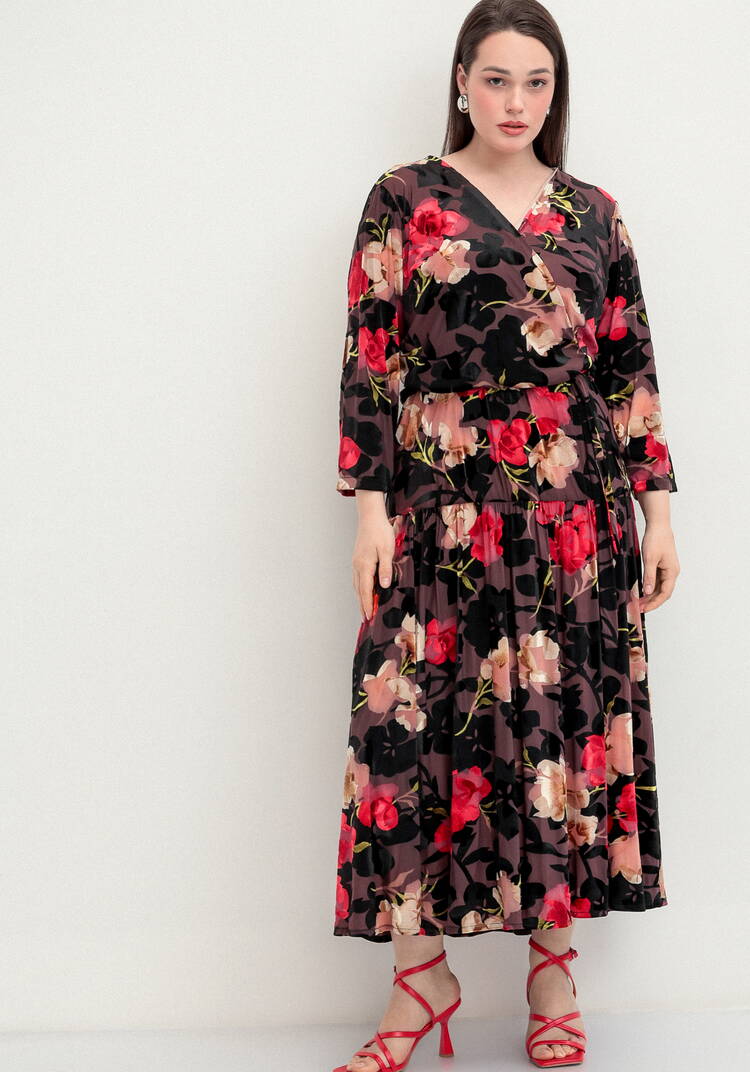 Платье с цветочным принтом на поясе шир.  750, рис. 4