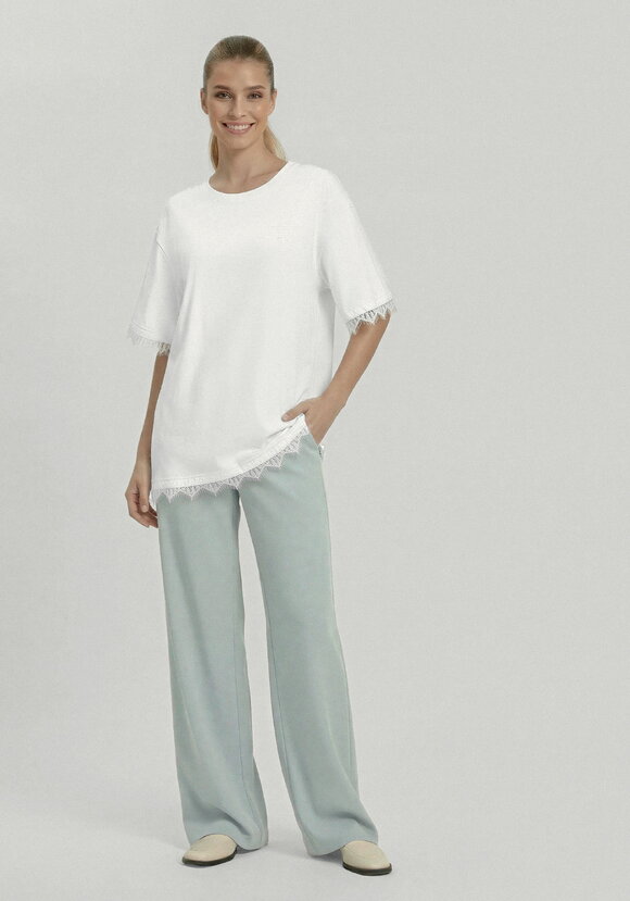 Блуза с отделкой из кружевa шир.  580, рис. 9