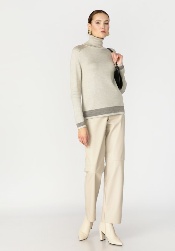 Свитер с контрастной отделкой по низу изделия шир.  580, рис. 8