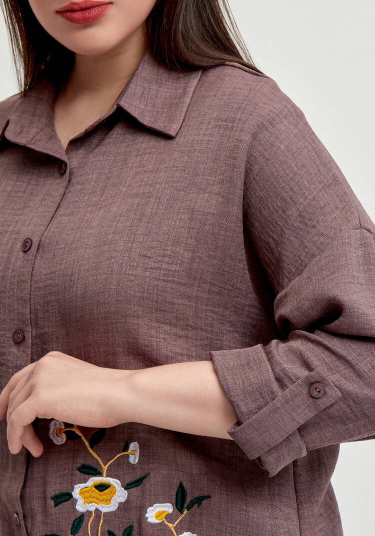 Рубашка с цветочной вышивкой по низу шир.  750, рис. 15