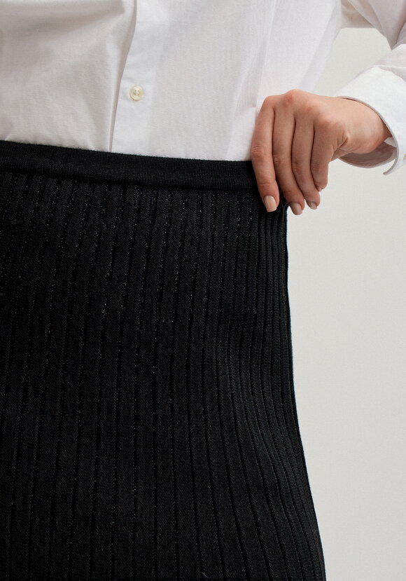 Юбка фактурная в вертикальную полоску шир.  580, рис. 8