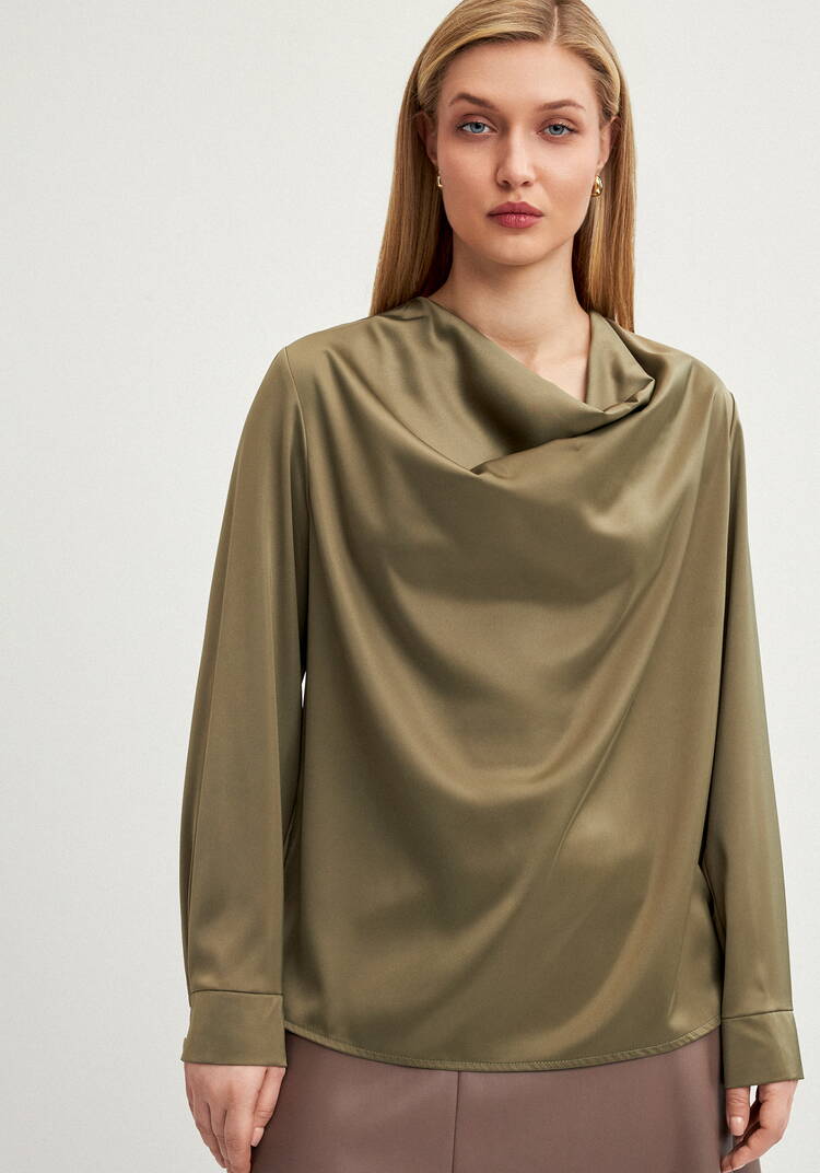 Блуза шелковая с воротником-хомутом шир.  750, рис. 4