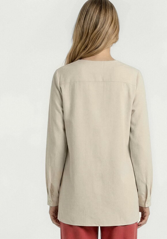 Рубашка на пуговицах из льна шир.  580, рис. 3