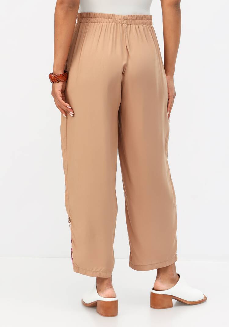 Костюм с асимметричными вставками шир.  750, рис. 6