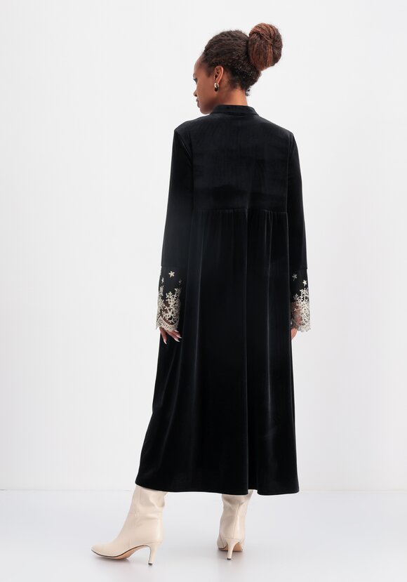 Платье бархатное с кружевом по кокетке шир.  580, рис. 11