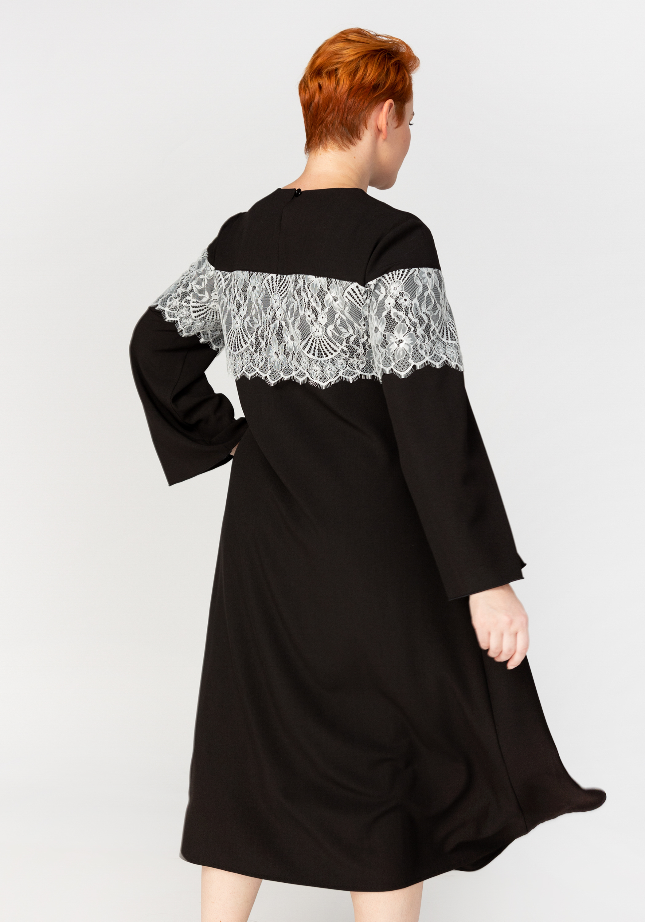 Платье А-силуэта с кружевом Bianka Modeno, цвет черный, размер 50 - фото 2