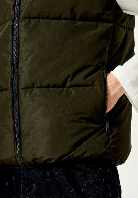 Жилет с крупной стежкой шир.  580, рис. 14