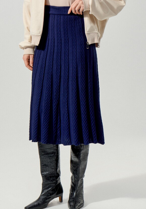 Юбка плиссе в вертикальную полоску шир.  580, рис. 2