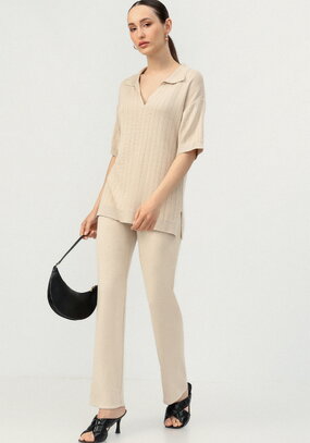 Костюм поло и брюки прямого кроя