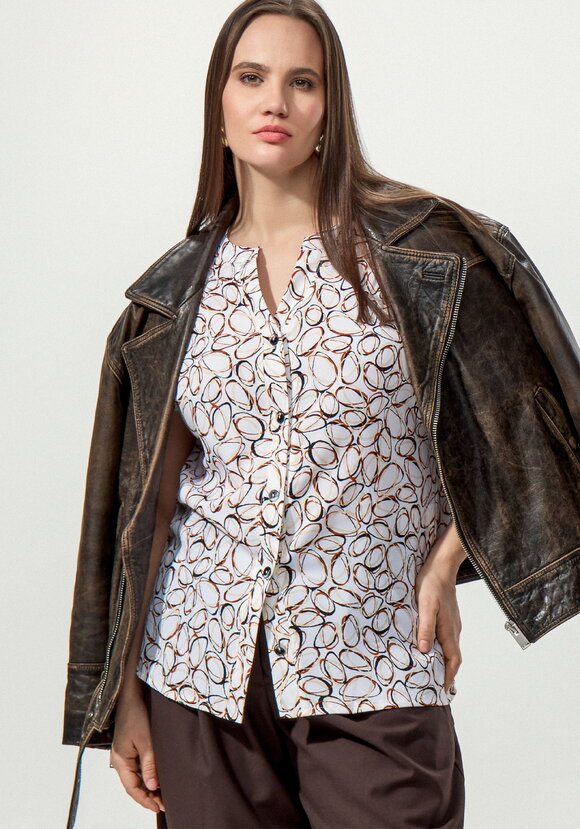 Блуза удлиненная с вырезом шир.  580, рис. 1