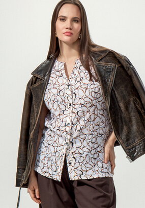 Блуза удлиненная с вырезом