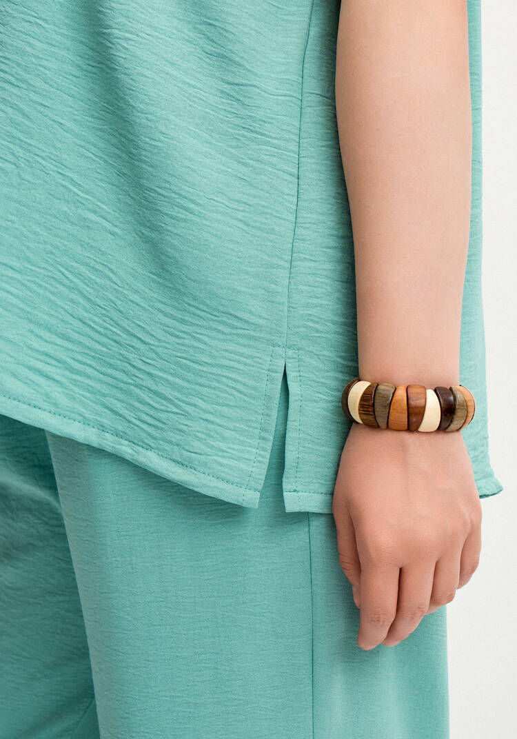 Блуза с круглой горловиной и разрезами шир.  750, рис. 6