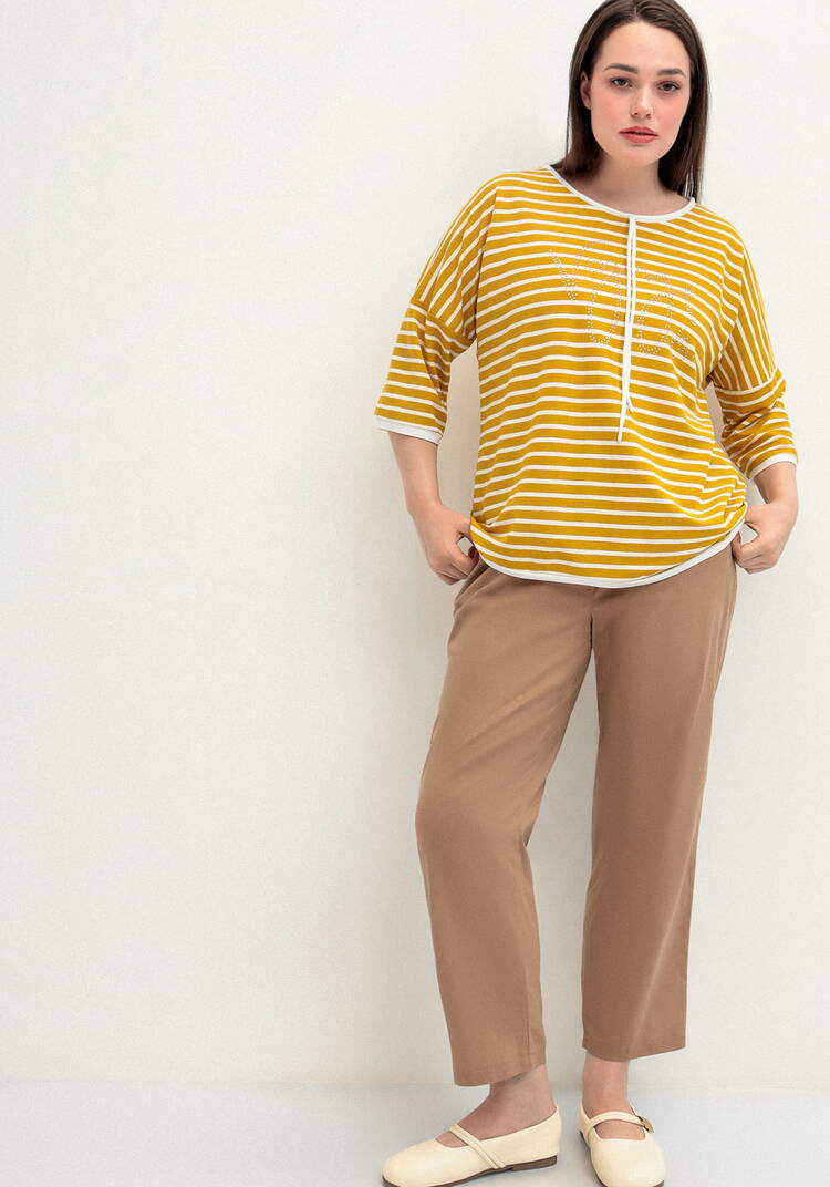 Блуза с декором из страз и рукавом 3/4 шир.  750, рис. 32