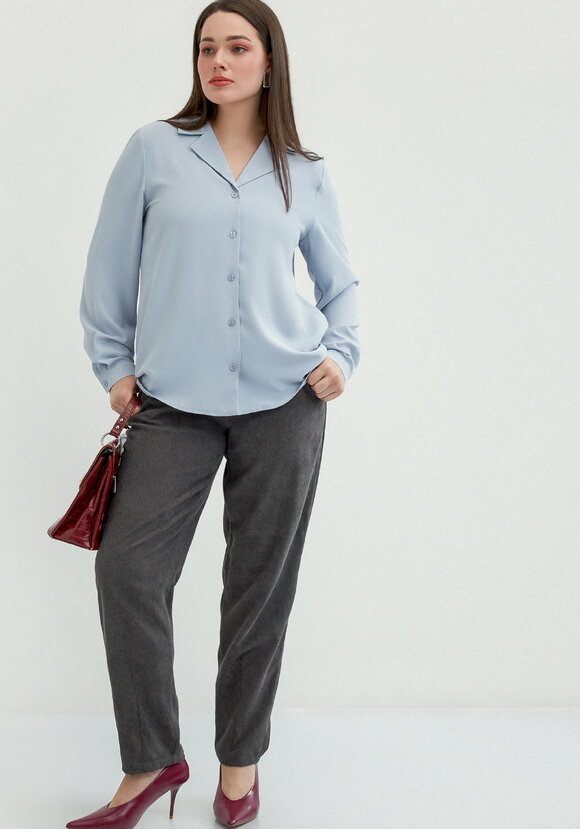 Блуза с отложным воротником с пуговицами шир.  580, рис. 31