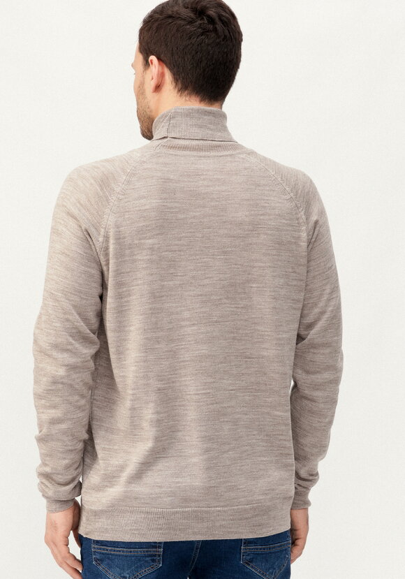 Джемпер вязаный с высокой горловиной шир.  580, рис. 18