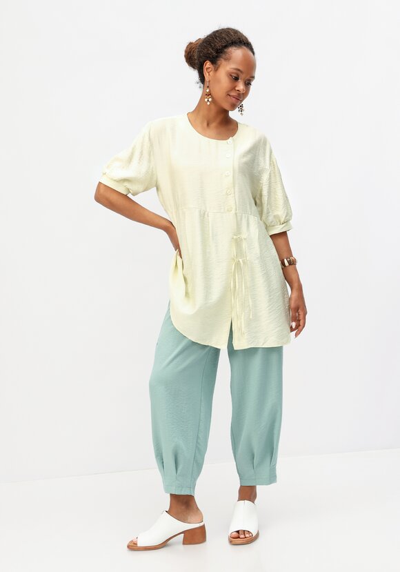 Блуза свободная с декоративными завязками шир.  580, рис. 10