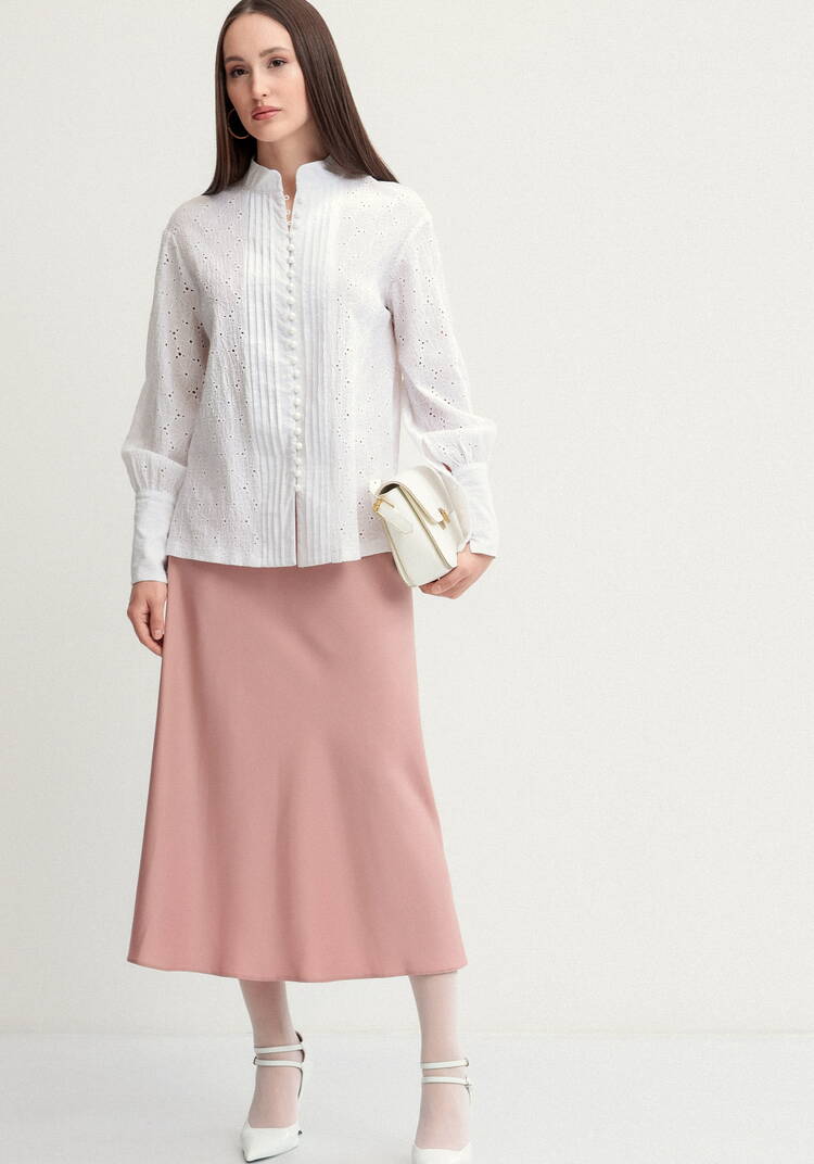 Блуза из шитья с жемчужными пуговицами шир.  750, рис. 23