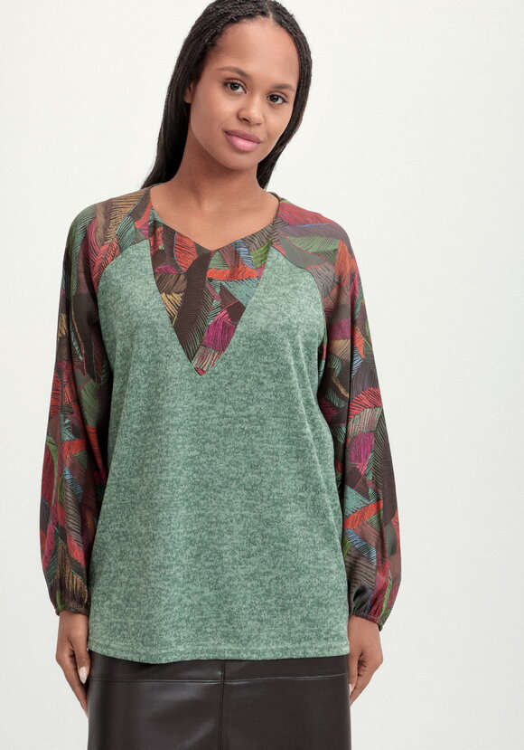 Блуза трикотажная с красочным принтом шир.  580, рис. 4
