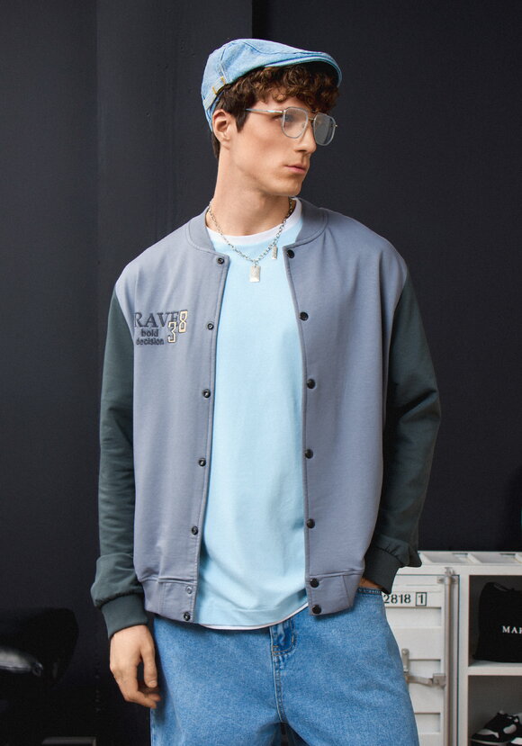 Бомбер с застежкой на кнопки шир.  580, рис. 12