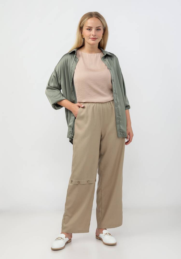 Брюки с декоративной складкой впереди шир.  750, рис. 18