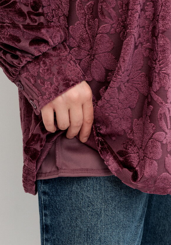 Блуза с цветами из бархата шир.  580, рис. 6