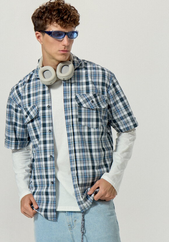 Рубашка с коротким рукавом на пуговицах шир.  580, рис. 1