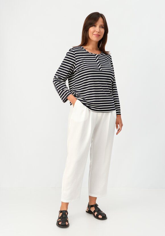 Лонгслив в полоску с патами на рукавах шир.  580, рис. 16