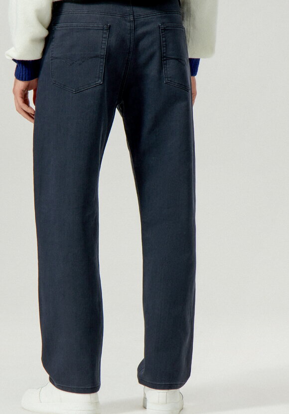 Брюки прямые из джинсовой ткани с карманами шир.  580, рис. 11