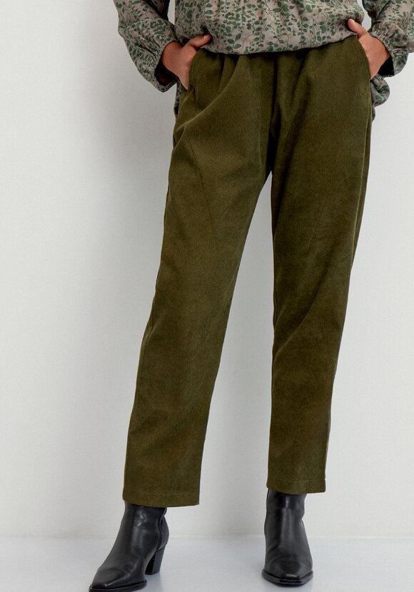 Брюки бананы на резике по поясу шир.  580, рис. 10