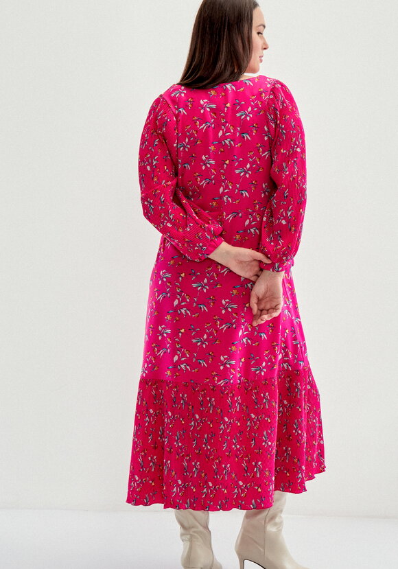 Платье с плиссировкой в цветочный принт шир.  580, рис. 23