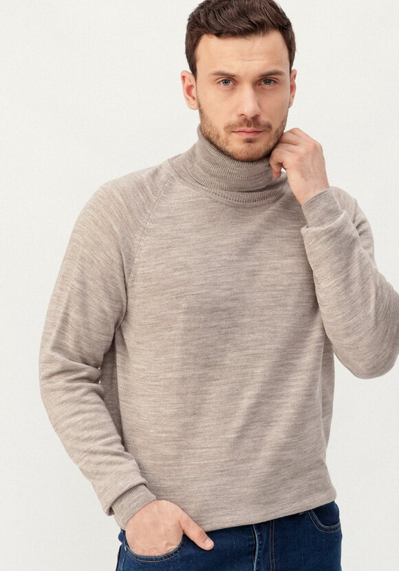 Джемпер вязаный с высокой горловиной шир.  580, рис. 22