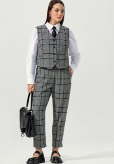 Брюки с боковыми карманами в клетку