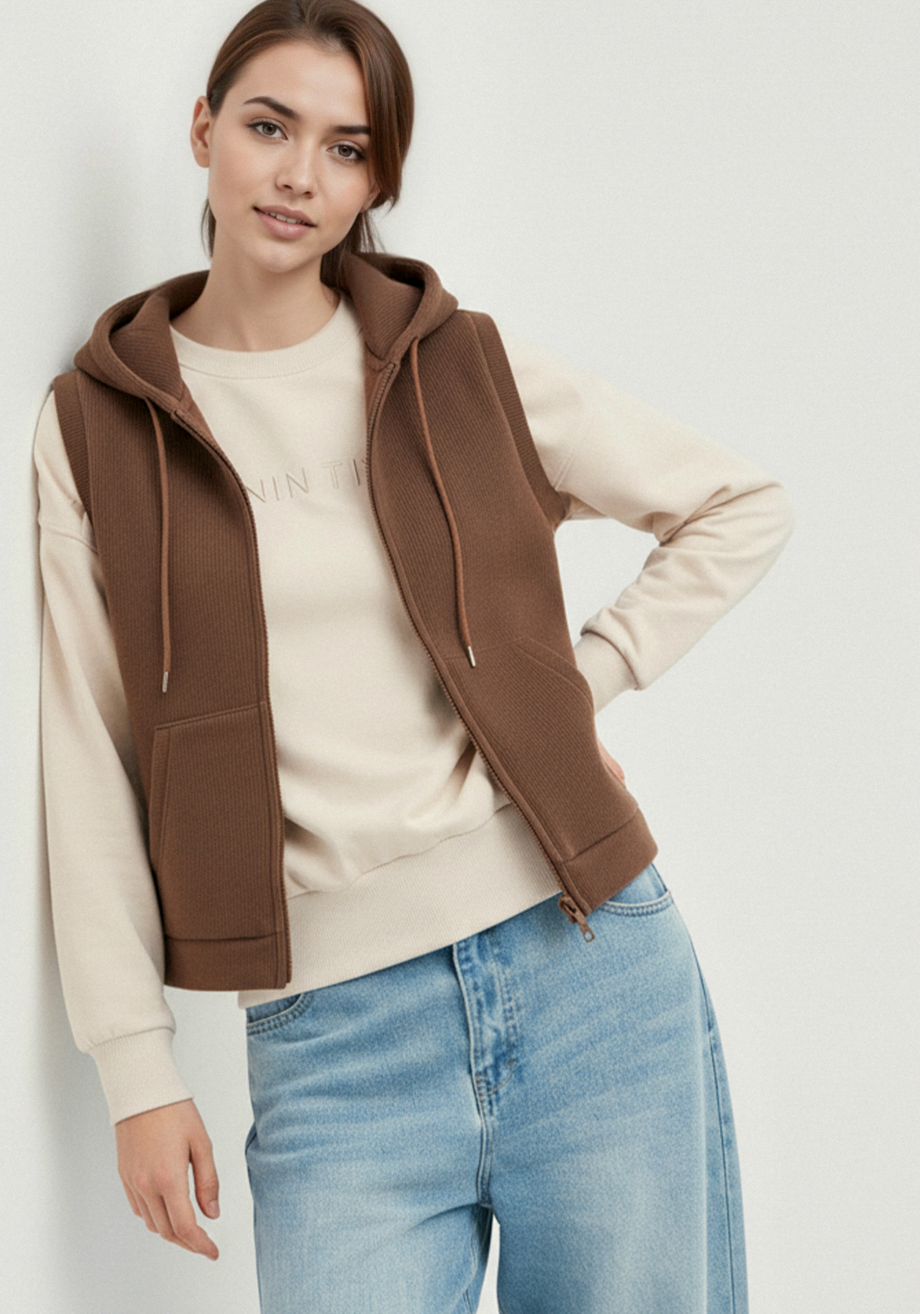 Жилет из микровельвета с начёсом