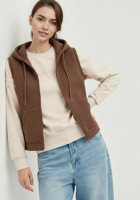 Жилет из микровельвета с начёсом