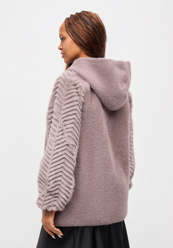 Куртка-альпака с капюшоном, удлиненная шир.  580, рис. 3