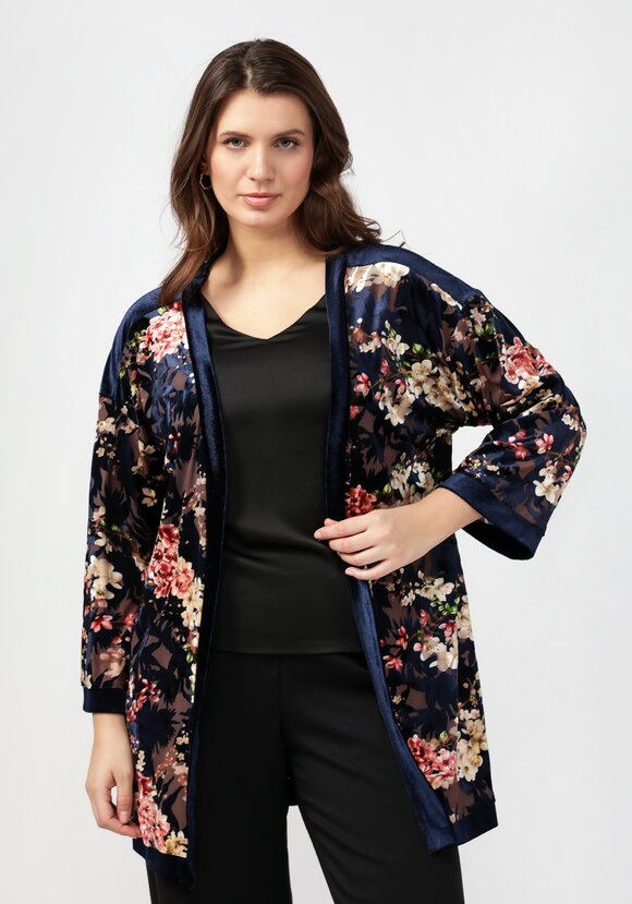 Кардиган-накидка со свободными рукавами шир.  580, рис. 7